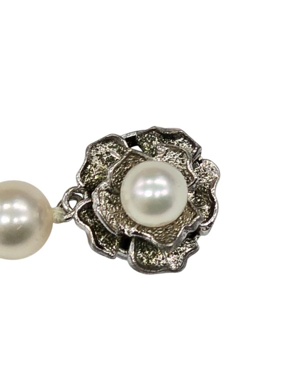 Faux Pearl Necklace 17” Cream 8mm Beads Silver Clasp - Picture 11 of 14